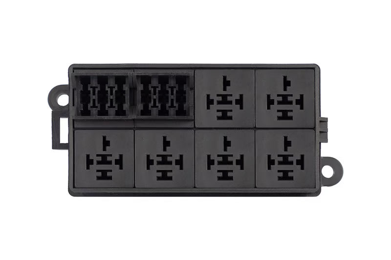6 Circuit Haltech Fuse Box with Lid HT-030102